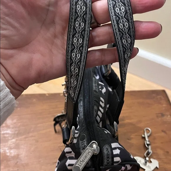 Gwen Stefani L.A.M.B. for LeSportsac Baby Barrel Bag - Picture 5 of 8